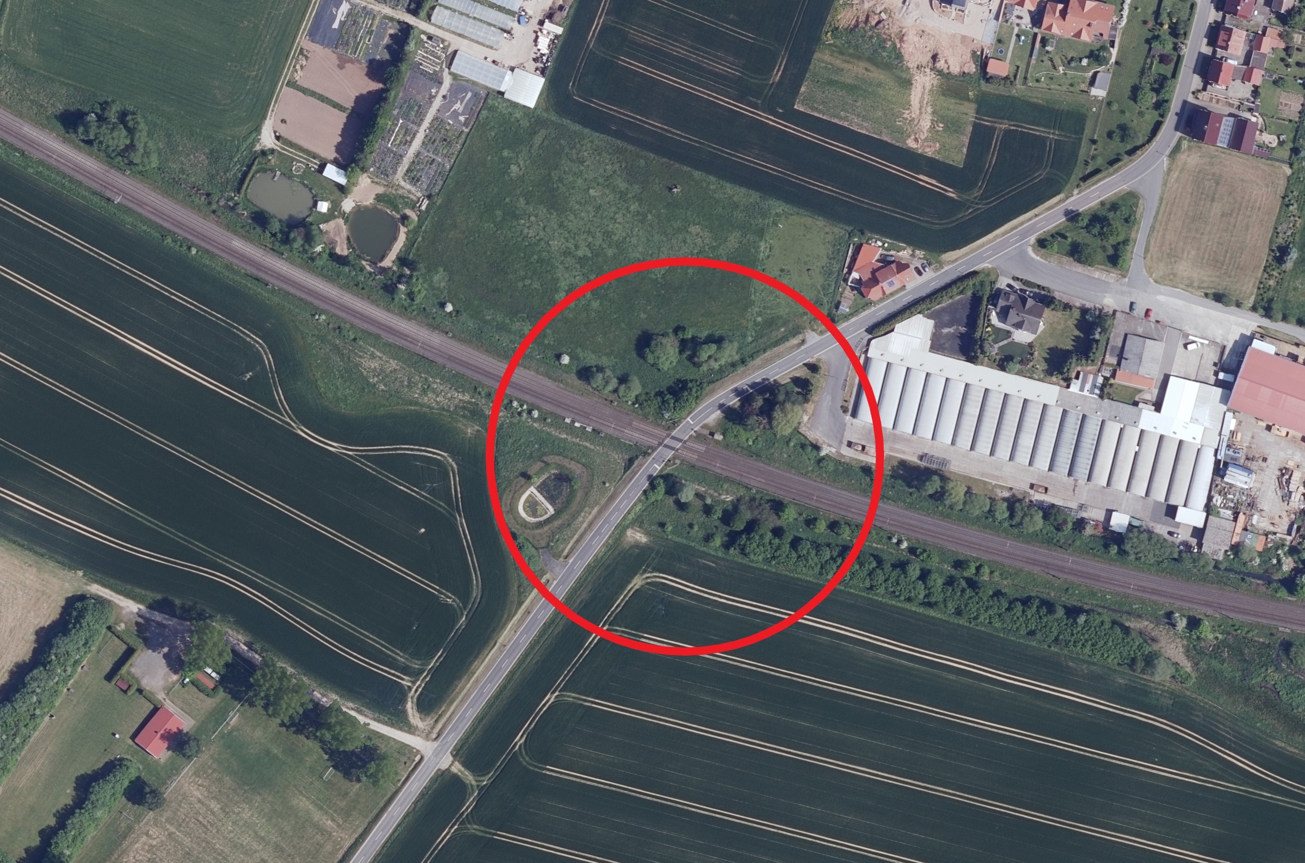 Die Karte zeigt den gesperrten Bahnübergang