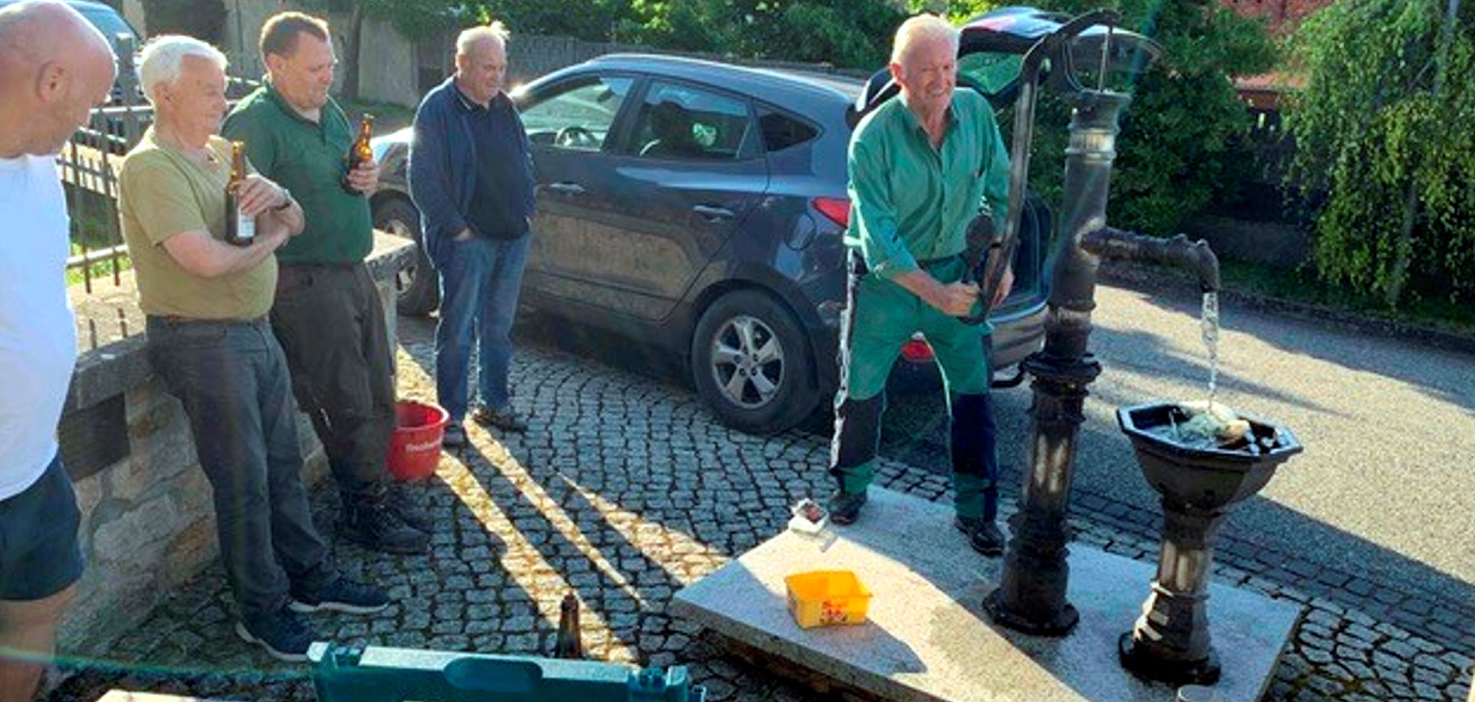 Schwengelpumpe am Kirchbrunnen