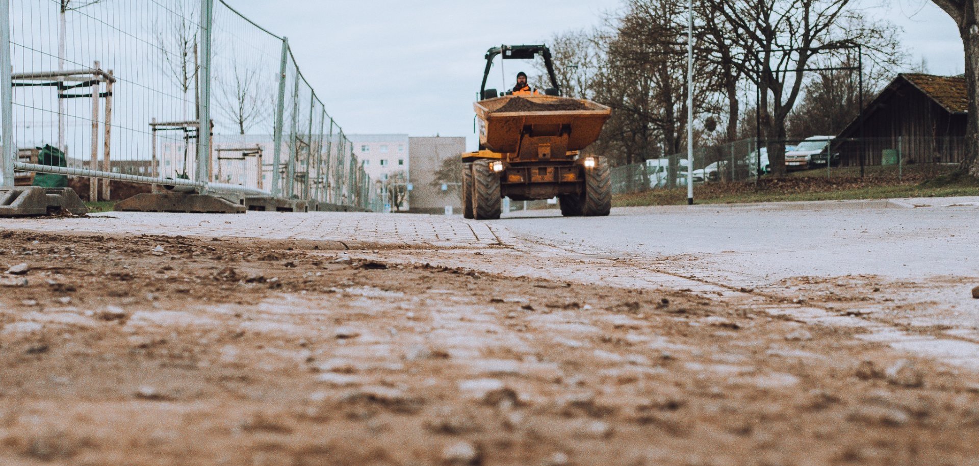 Verschmutzte Straße