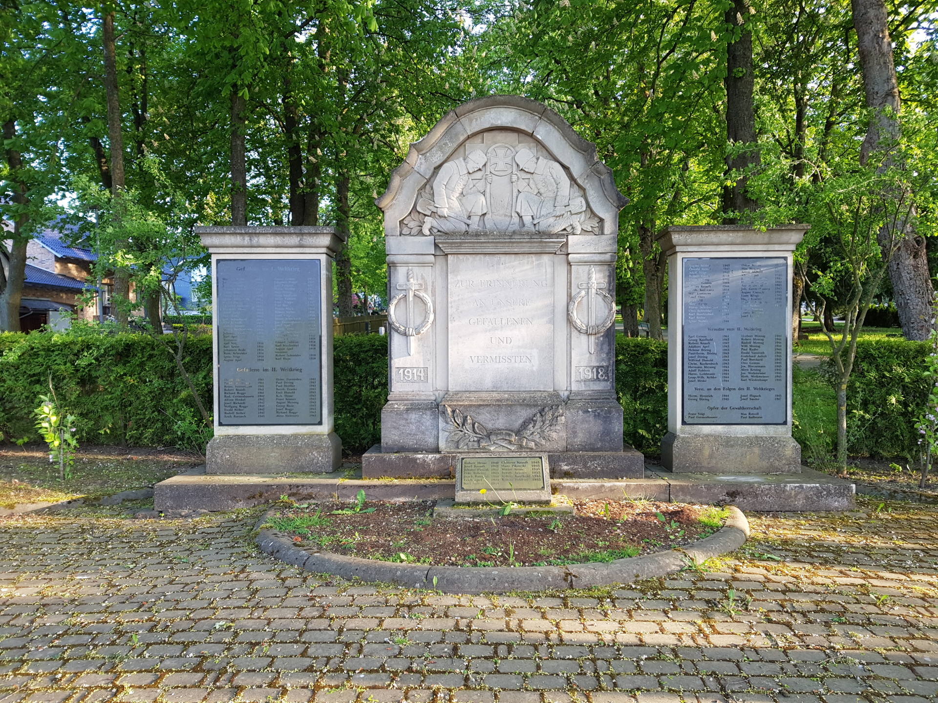 Denkmal für die Gefallenen in Birkungen.