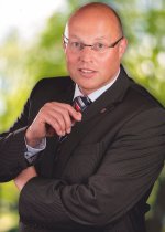 Porträt Portrait Bürgermeister Marko Grosa