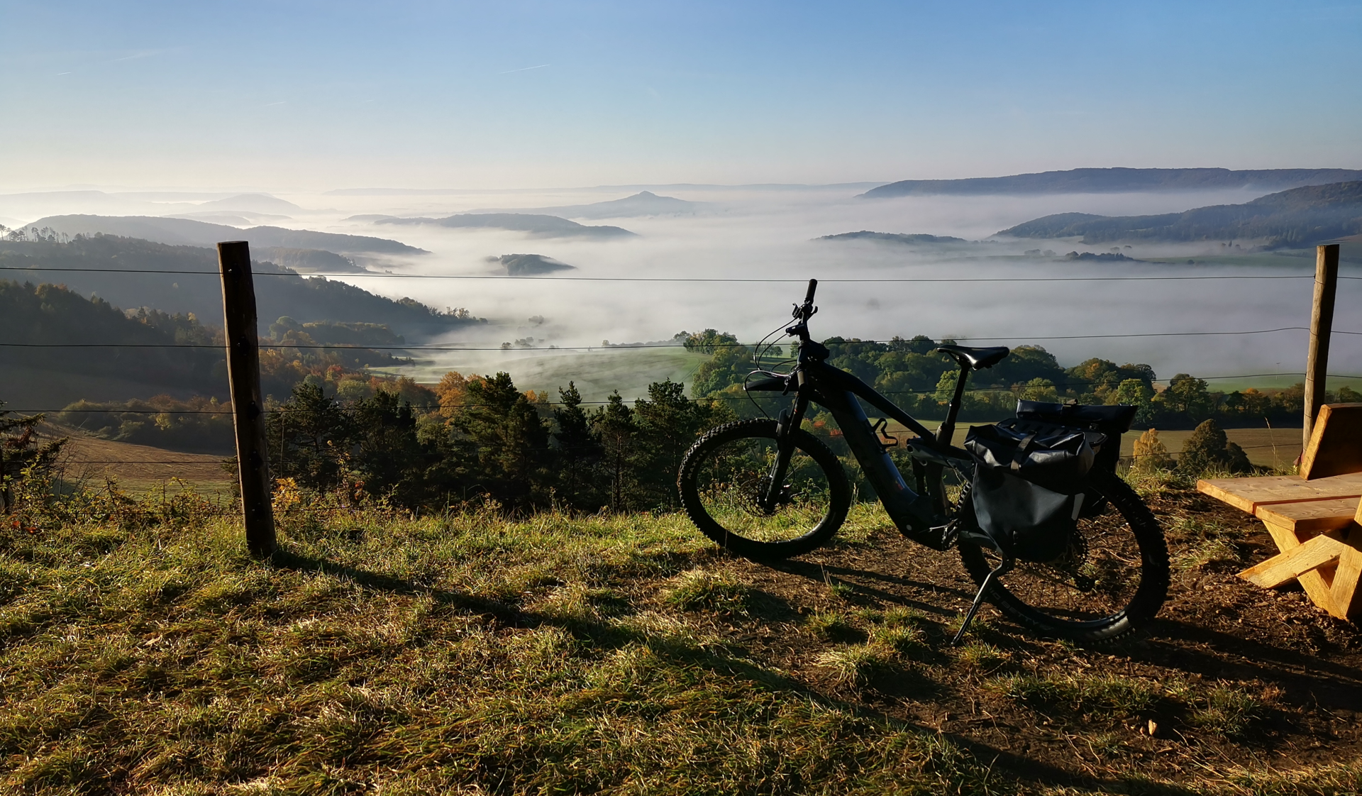 Ein Fahrrad im Ohmgebirge.