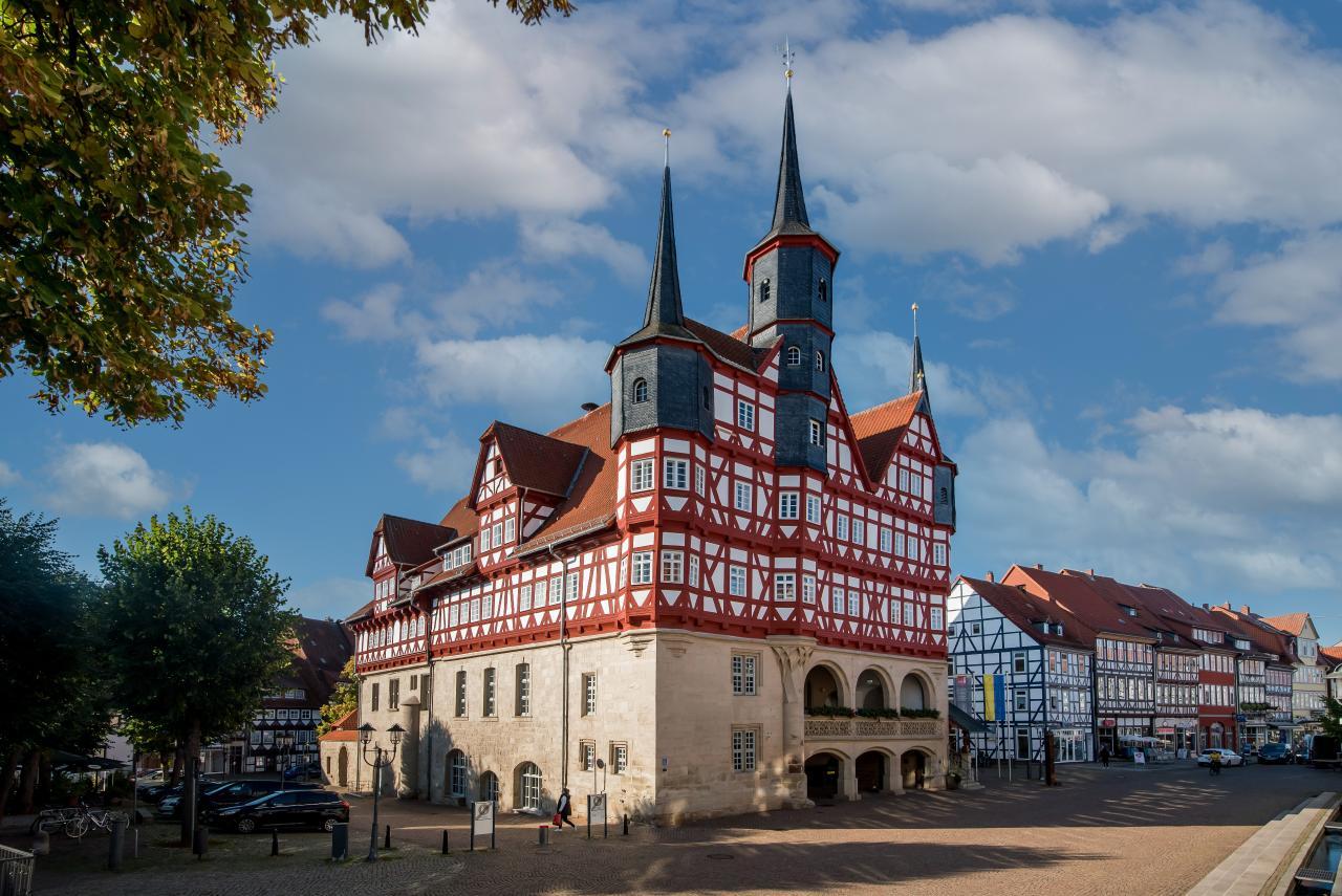 Das Historische Duderstädter Rathaus hat wunderschönes Fachwerk.