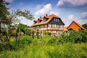 Der idyllisch gelegene Hof Sickenberg.