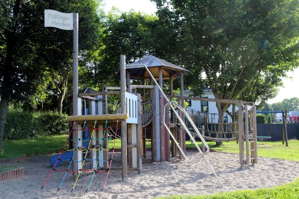 Spielplatz Rasenweg Am Friedhof Breitenbach 